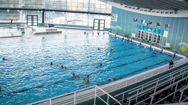 Po několikaměsíční rekonstrukci je českobudějovický plavecký stadion znovu otevřený. 