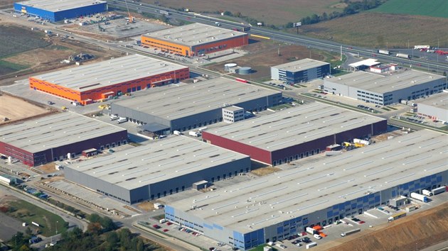 Logistick centrum v Hornch Poernicch