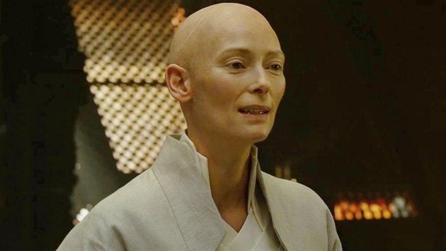 Tilda Swintonov ve filmu Doktor Strange