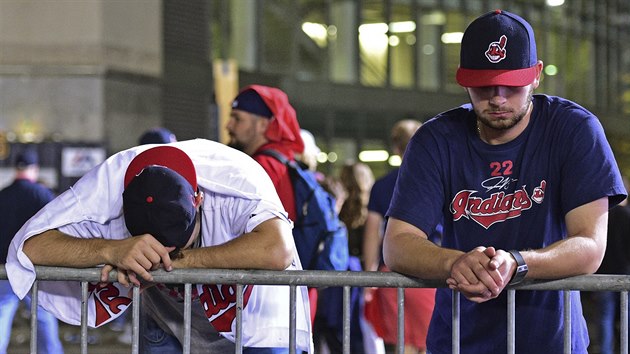 Fanouci Clevelandu Indians smutn, jejich tm ztratil baseballovou Svtovou srii 3:4 na zpasy.