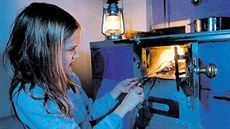 Svícení petrolejkou, topení v kamnech. P�i velkém výpadnu elekt�iny by na ten...