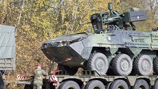 V Tábo�e se srazilo p�t pandur� a auto.