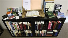 Malé muzeum Bible ve Starém Pelhřimově představuje na čtyři stovky...