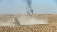 Jednotky irácké armády jihovýchodn od Mosulu (4. listopadu 2016).
