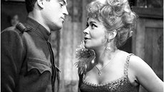 Jan Tíska a Jiina Bohdalová ve filmu Hvzda zvaná Pelynk (1964)