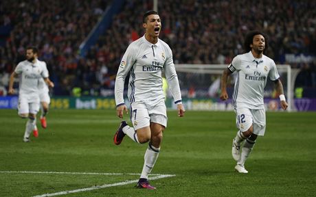 RONALDOVO DERBY. Cristiano Ronaldo z Realu Madrid sestelil Atlético v derby...