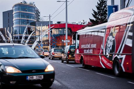 Kiovatka Koruna u nákupního centra Aupark v Hradci Králové (8.11.2016).