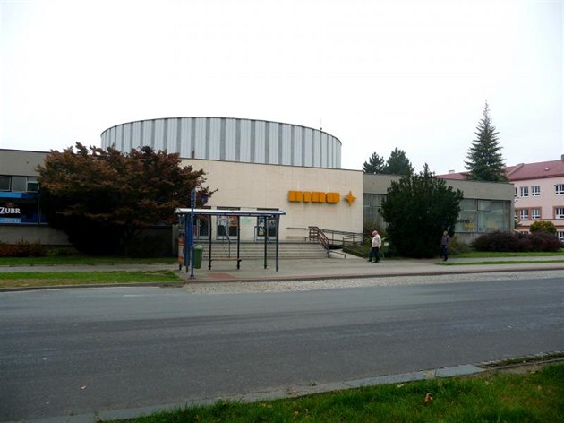 Perovské kino Hvzda.