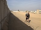 Ameriané na základn Kajára jin od Mosulu (9. listopadu 2016)