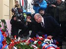 Premiér Bohuslav Sobotka u památníku 17. listopadu na Národní tíd v Praze...