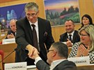 Nov� hejtman Moravskoslezsk�ho kraje Ivo Vondr�k (ANO) p�ij�m� gratulace od...