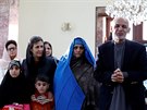 arbat Gulaová s rodinou a afghánský prezident Araf Ghaní (9. listopadu 2016)