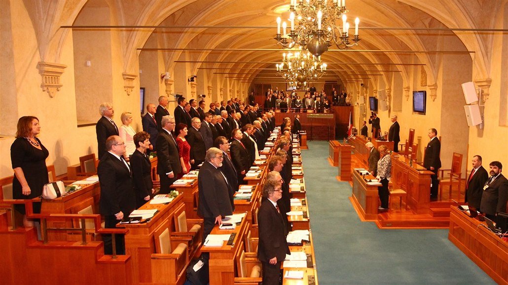 Ustavující sch�ze Senátu v novém slo�ení