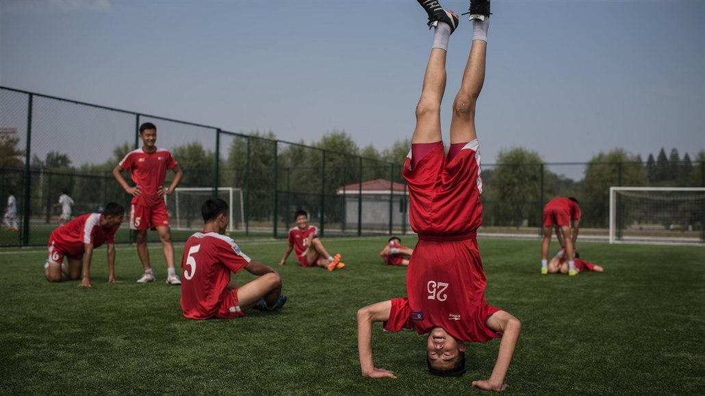 Trénink mladých fotbalist� v Pchjongjangu.