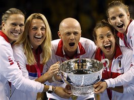 S POHÁREM, KTERÝ DOBE ZNAJÍ. ekám znovu patí Fed Cup. S výjimkou roku 2013,...