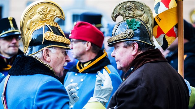 Prahou pro�el pr�vod na p�ipom�nku vojev�dce Radeck�ho (13.11.2016)