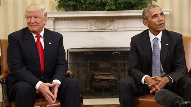 Donald Trump s Barackem Obamou v Ovln pracovn Blho domu (10. listopadu 2016).