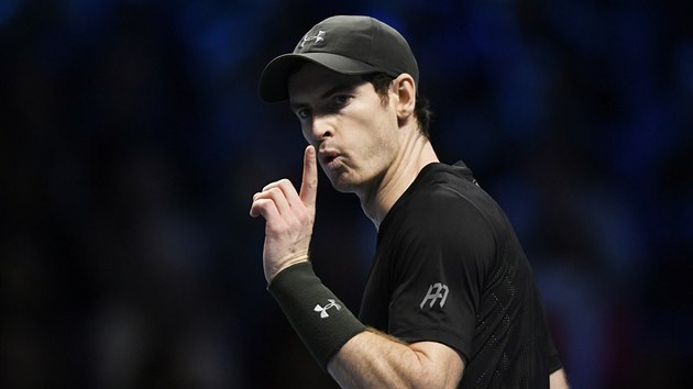 Britsk tenista Andy Murray v duelu s Keiem Niikorim z Japonska.