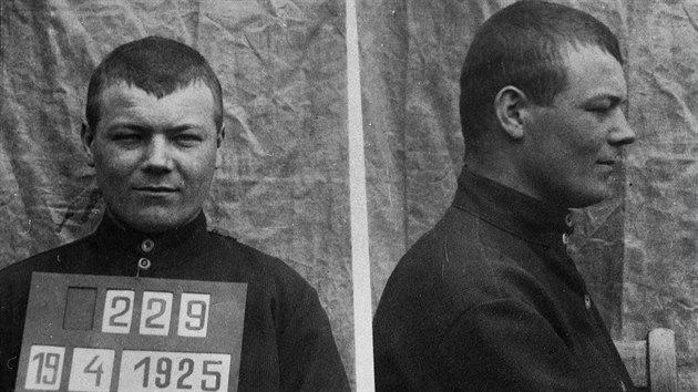 Policejn fotografie Martina Lecina z dubna 1925. O dva a pl roku pozdji zloinec skonil v Olomouci na ibenici.