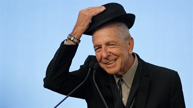 Leonard Cohen dostal v roce 2012 v Bostonu cenu za své písové texty.