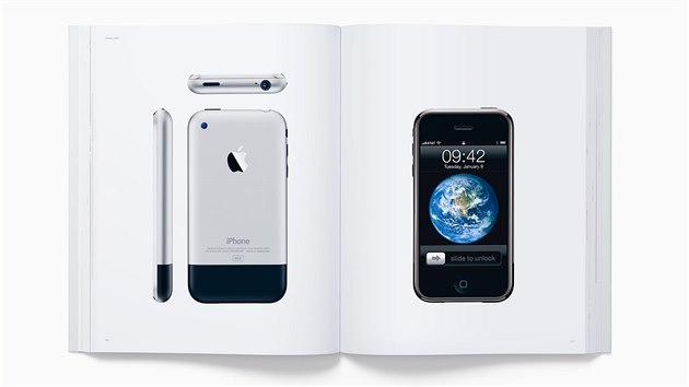V knize neme chybt ani nejikonitj produkt iPhone.