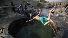 Msto Hammám al-Alíl ped nkolika dny osvobodila irácká armáda z podruí...