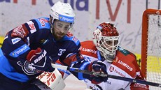 Momentka ze zápasu 20. kola hokejové extraligy mezi Pardubicemi a Chomutovem....