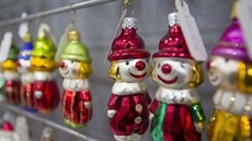 Výroba váno�ních ozdob ve spole�nosti Irisa Vsetín.