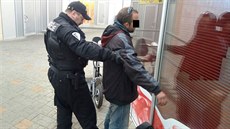 Zadr�ený zlod�j elektrické t�íkolky.