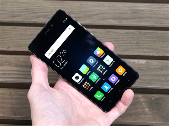 Čínský zázrak s pořádnou baterií a LTE. Test Xiaomi Redmi 3s - iDNES.cz