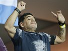 Na finále tenisového Davis Cupu juchal i slavný Diego Maradona s partnerkou. A...