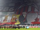 Choreo fanouk AC Milán ped mstským derby proti Interu.