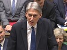 Ministr financí Philip Hammond hájí v parlamentu výhled britské ekonomiky (23....