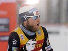 Martin Johnsrud Sundby v kvalifikaci na úvodní sprinterský závod Svtového...