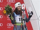 Sofia Goggiová slaví tetí místo z obího slalomu v Killingtonu.