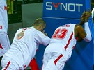 Sergej Gladyr (vlevo) a Jamal Shuler z AS Monaco se protahují ped duelem Ligy...