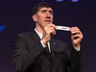 Gheorghe Muresan, nejvyí mu v historii NBA, poslal do eské skupiny...