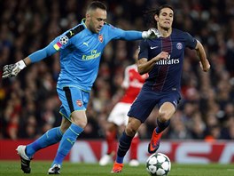 tonk Pae Edinson Cavani napad branke Arsenalu Davida Ospinu ve...