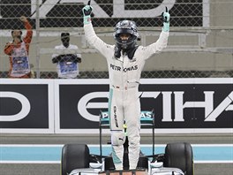 KRL JE MRTEV, A IJE KRL! Nico Rosberg slav premirov titul mistra svta...