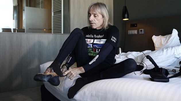 Alain Robert ji zdolal mnoho svtovch mrakodrap. 