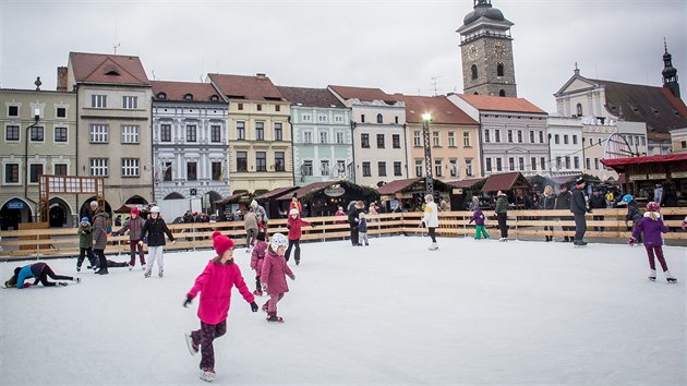 Kluzit se stalo soust Budjovickho adventu na nmst Pemysla Otakara II. 