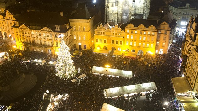 Slavnostní rozsvěcení vánočního stromu v Praze (26. listopadu 2016)