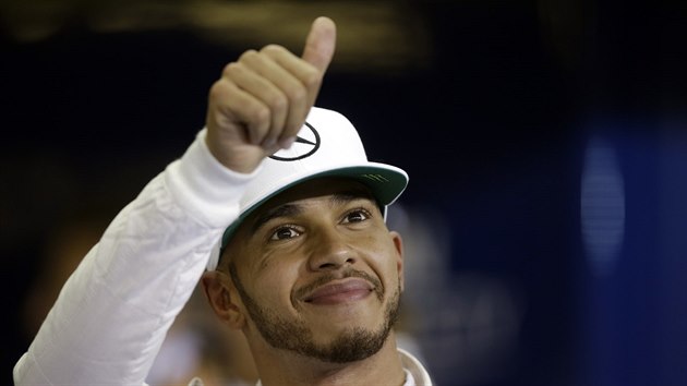 KOL SPLNN. Lewis Hamilton ovldl kvalifikaci na Velkou cenu Ab Zab.