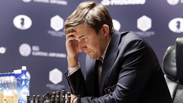 Sergej Karjakin v boji o titul achovho mistra svta.