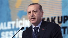 Turecký prezident Recep Tayyip Erdogan pi konferenci na téma eny a právo...