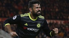 GÓLOVÁ RADOST. Diego Costa poslal ped pestávkou Chelsea do vedení v zápase...