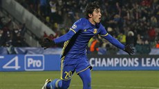 Útoník Rostova Sardar Azmoun se raduje ze vsteleného gólu proti nmeckému...