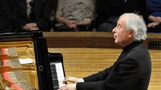Maďarský pianista András Schiff