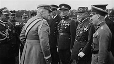 Armádní velitel, premiér, hlava státu. Josef Piłsudski vládl z mnoha křesel.