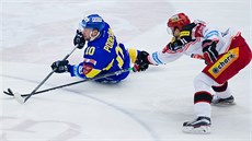 Momentka z utkání mezi hokejisty Hradce Králové a Zlína (modrá)